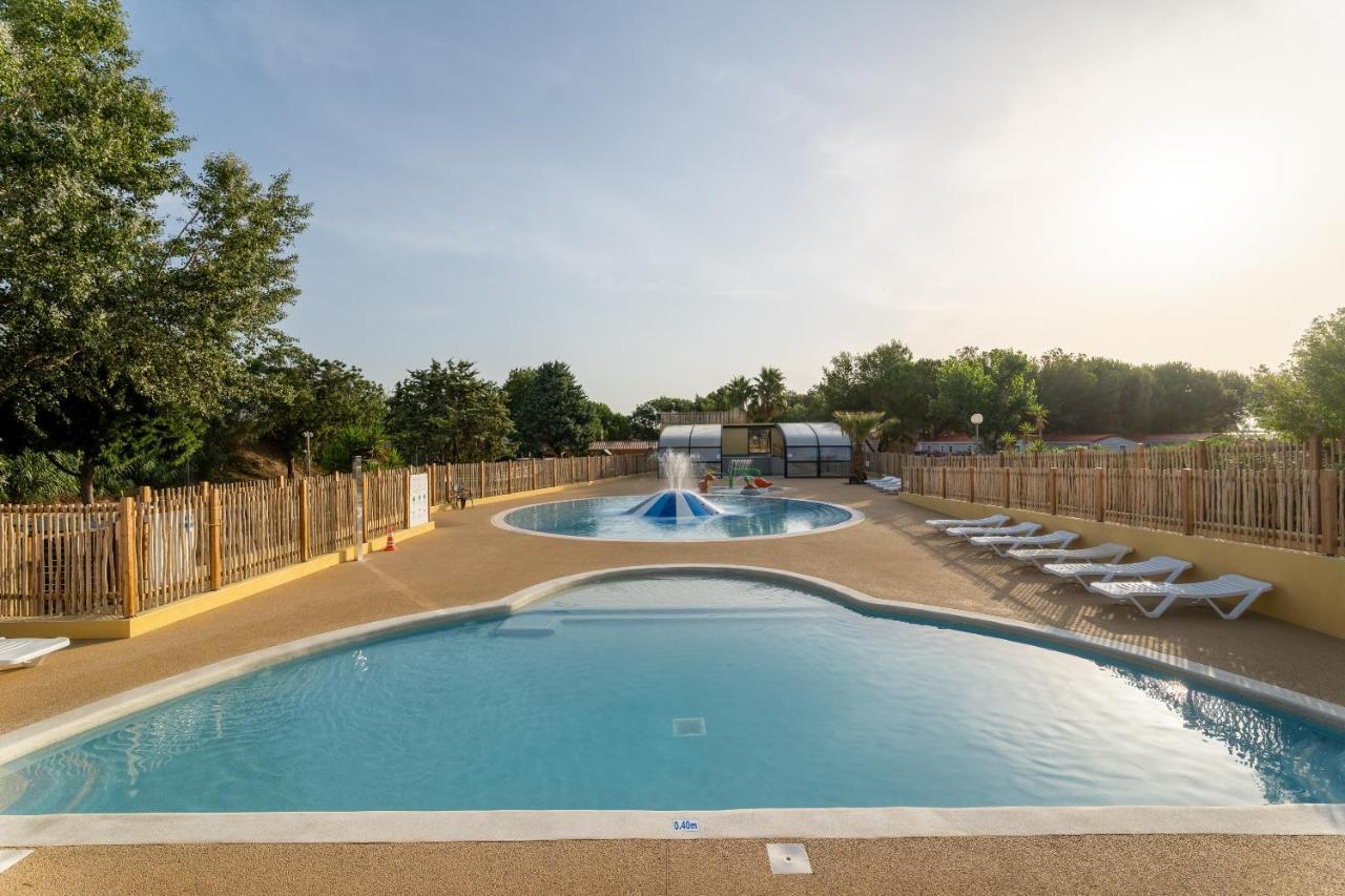 Отель Camping Beau Rivage Мезе Экстерьер фото